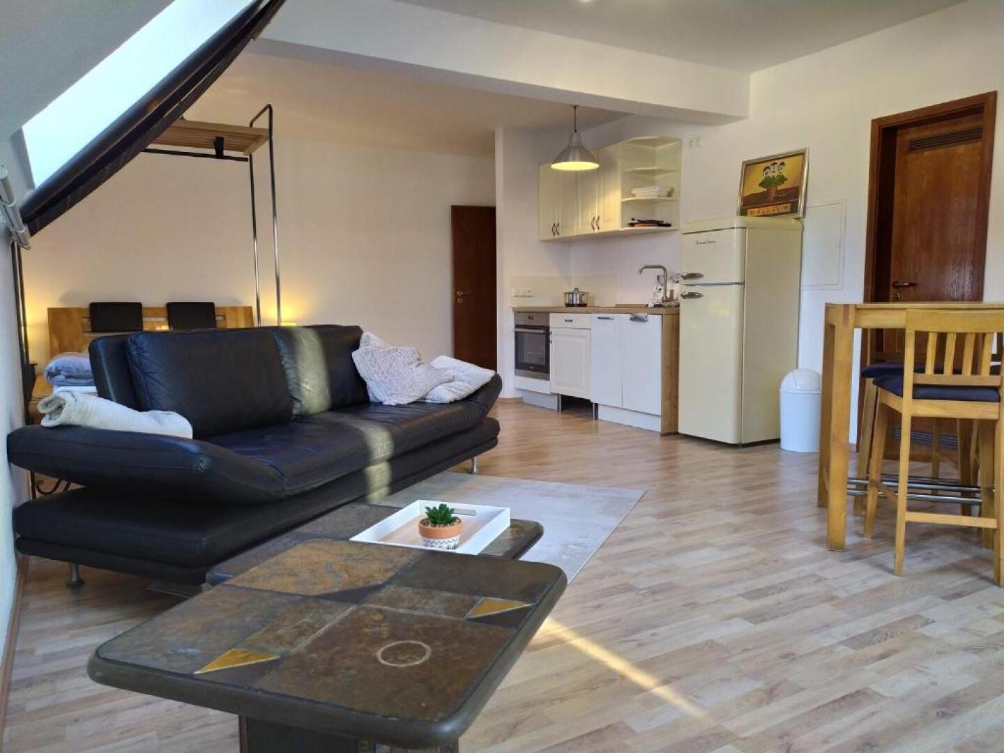 Super Penthouse #9 oder Studio #6 mit Aufzug, Terrasse & Wintergarten im Zentrum