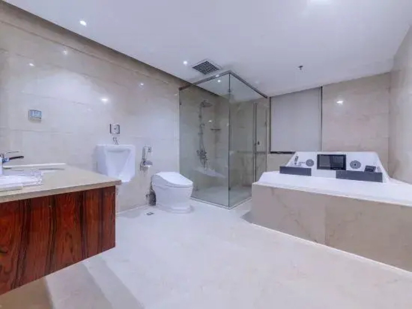 Jiuzhou International Hotel