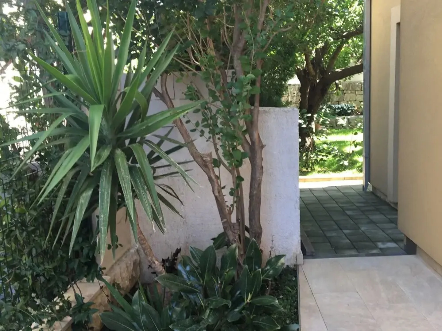 Modern Apartment in Dalmatia Near the Sea