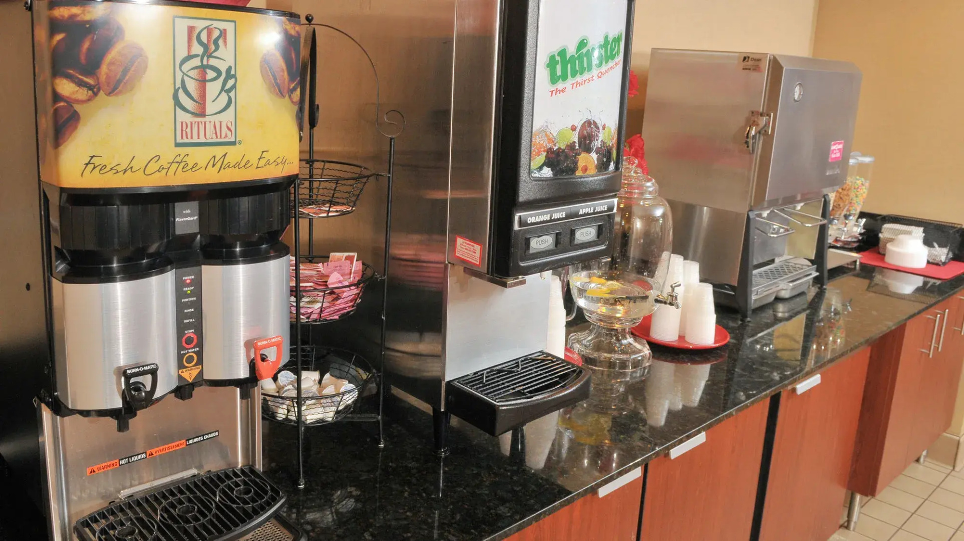 Best Western Plus White Bear Country Inn