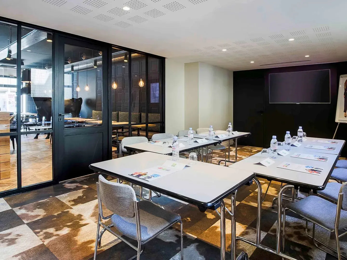 ibis Styles Laval Centre Gare