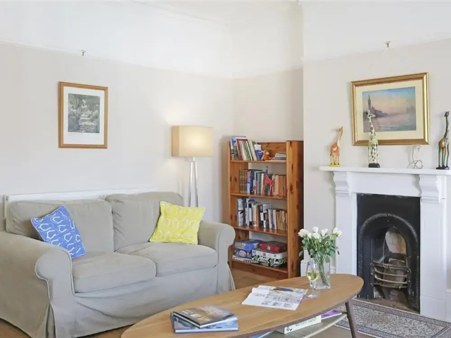 Bright Apartment in Center of Southwold near Beach & Pier