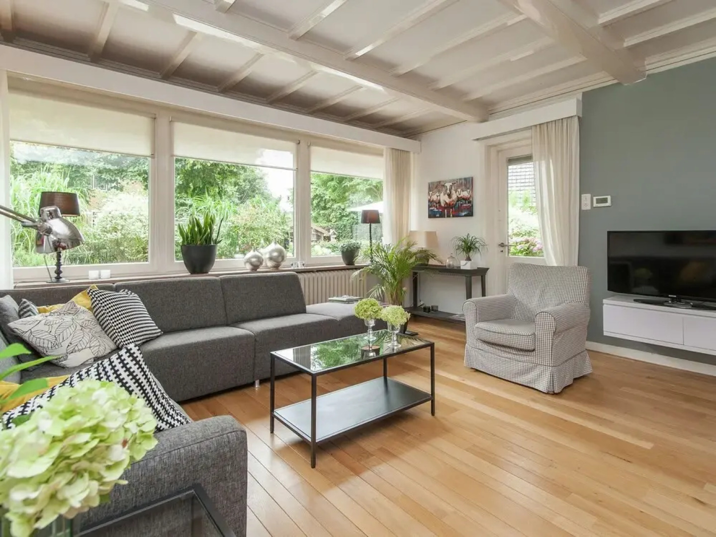 Luxurious Villa in Fantastic Location Between Forest and Centre Near Bergen