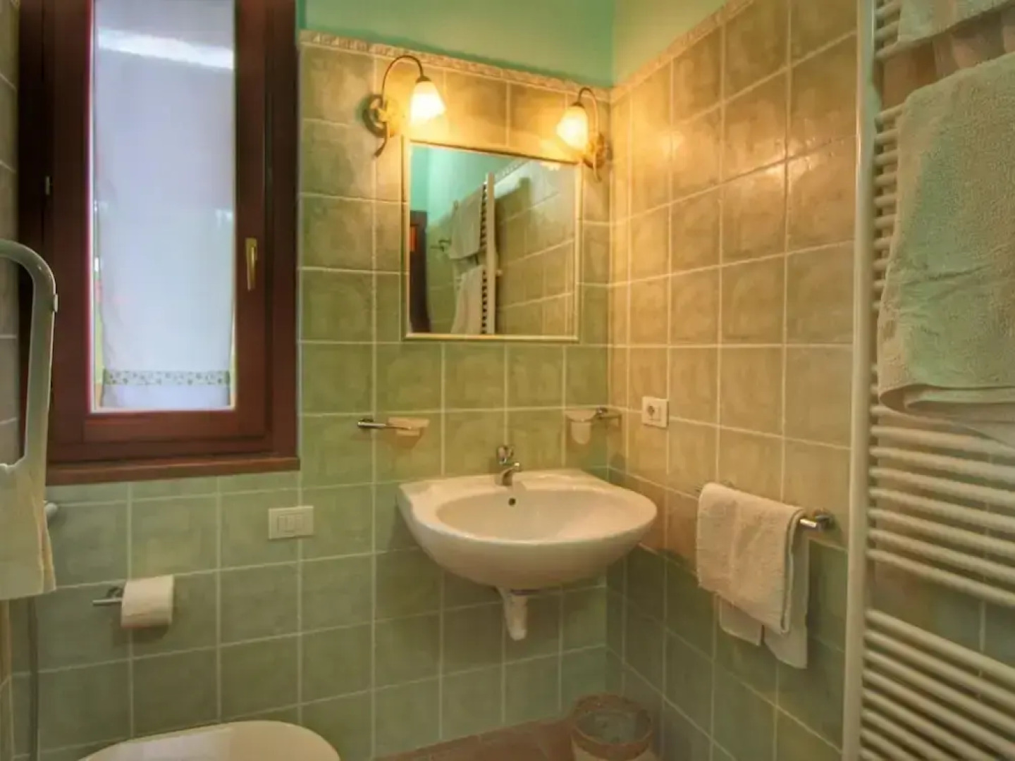 Pet-friendly Cottage With Pool