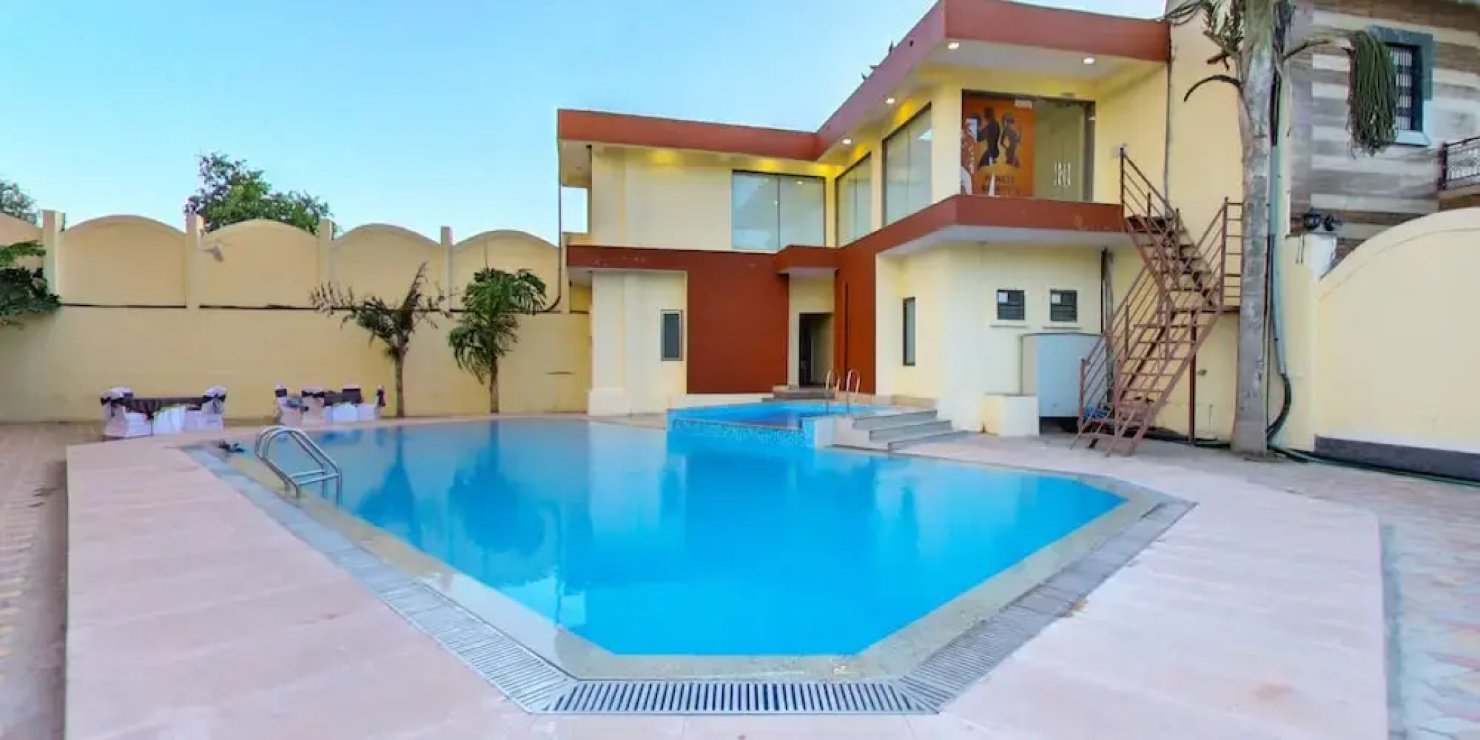 Hotel Kaushal International