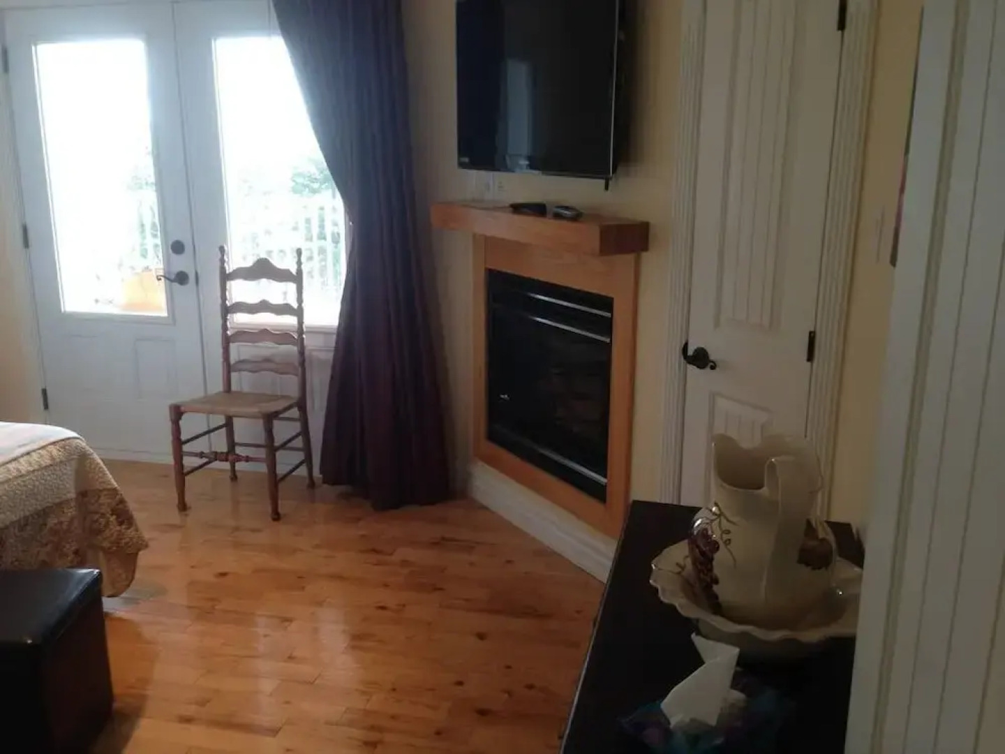 Chalet L'officier-1, spa et vue sur le Fleuve