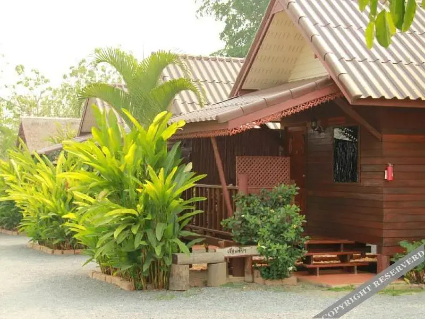 Ruen Mai Ngam Resort