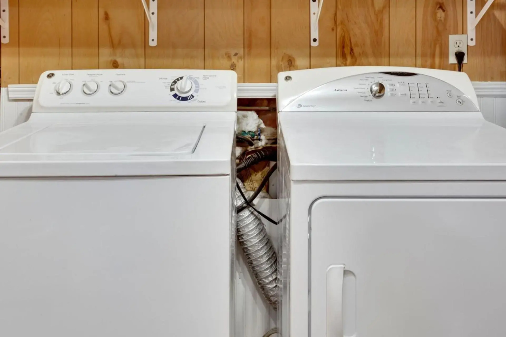 4122 - Blue White Haven