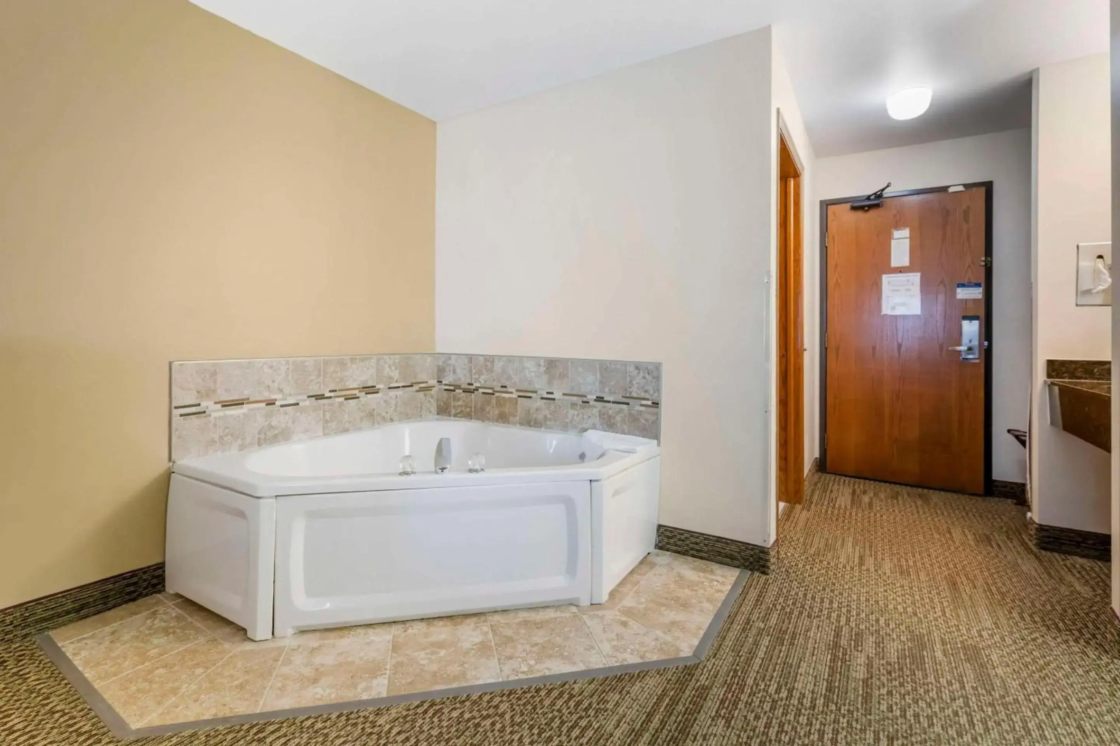 Quality Inn & Suites Stoughton - Madison South