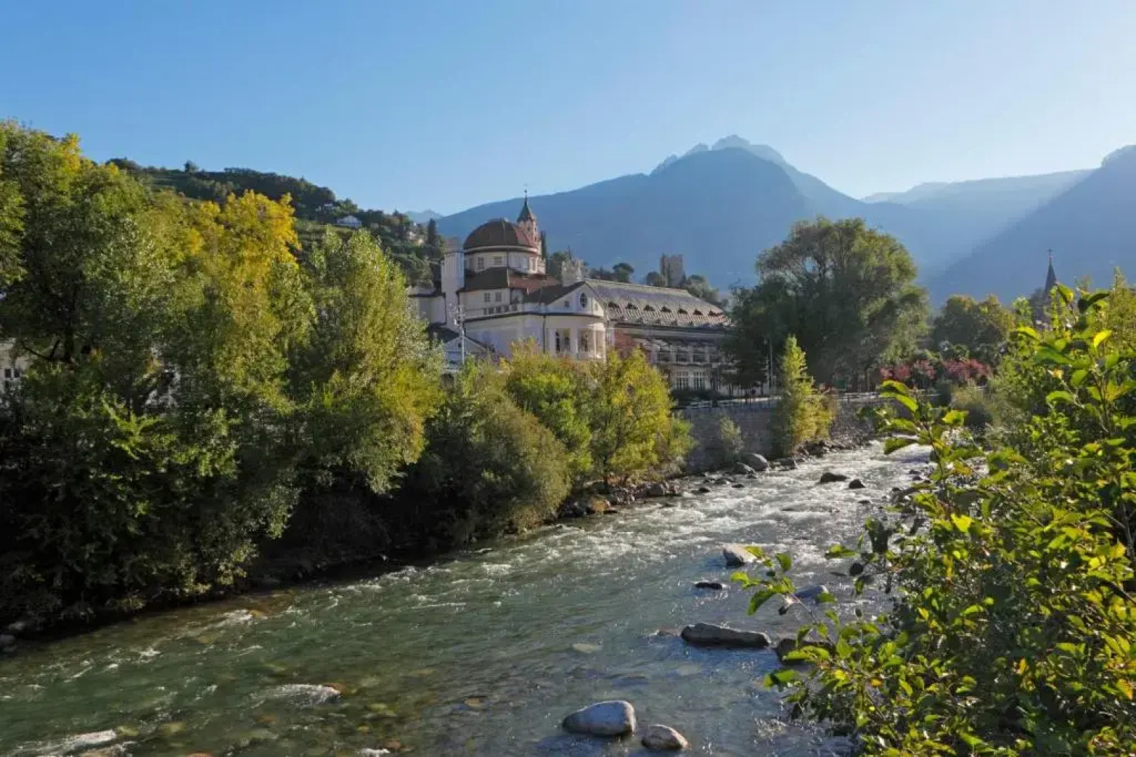 Hidalgo Suites & Restaurant