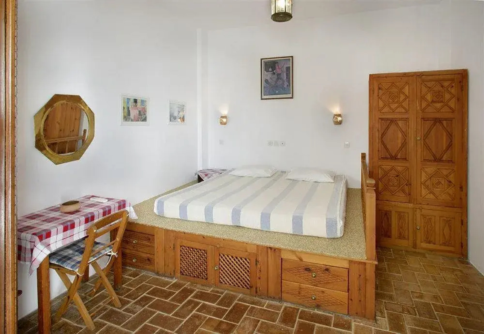 Melenos Apartments & Studios