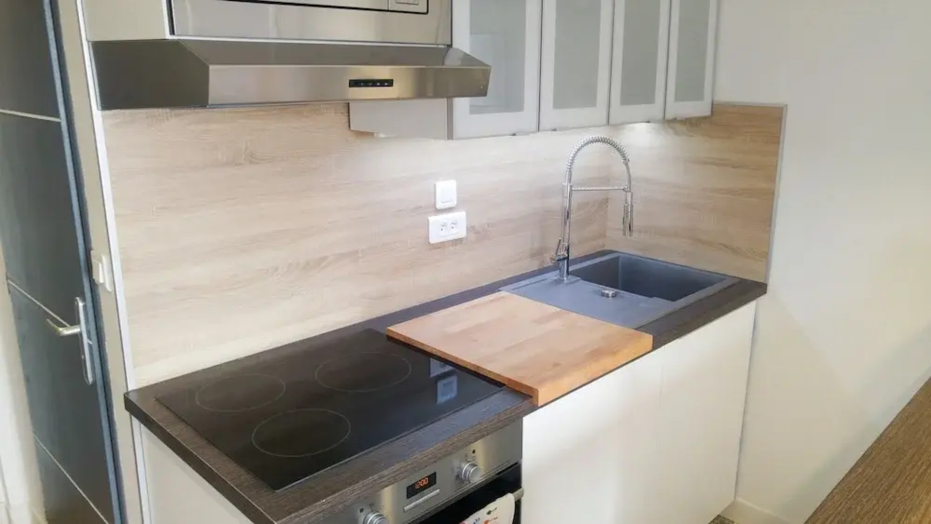 Unsejouranantes - Le Magellan