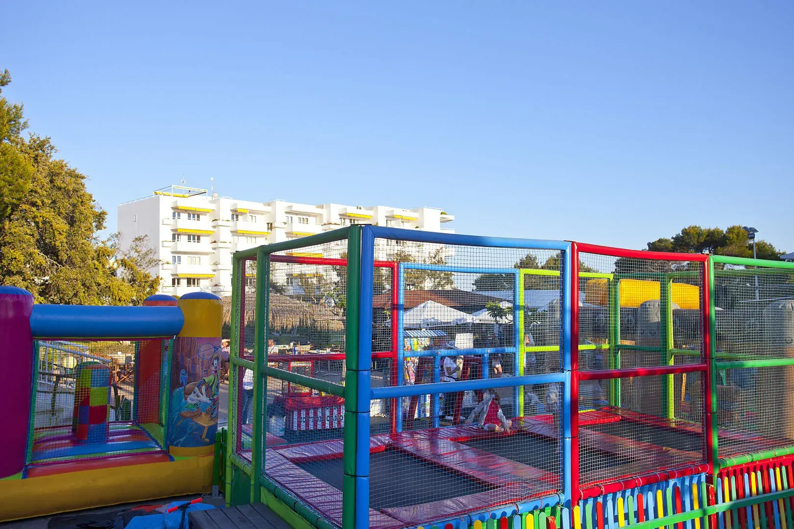 Apartamentos Seth Mestral y Llebeig