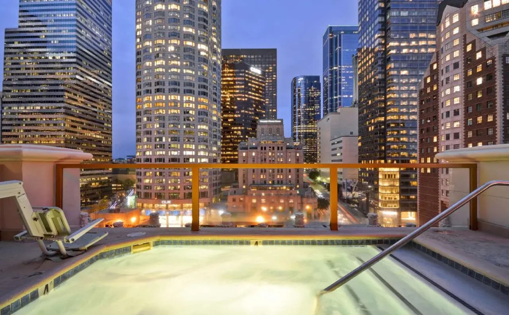 Hilton Checkers Los Angeles