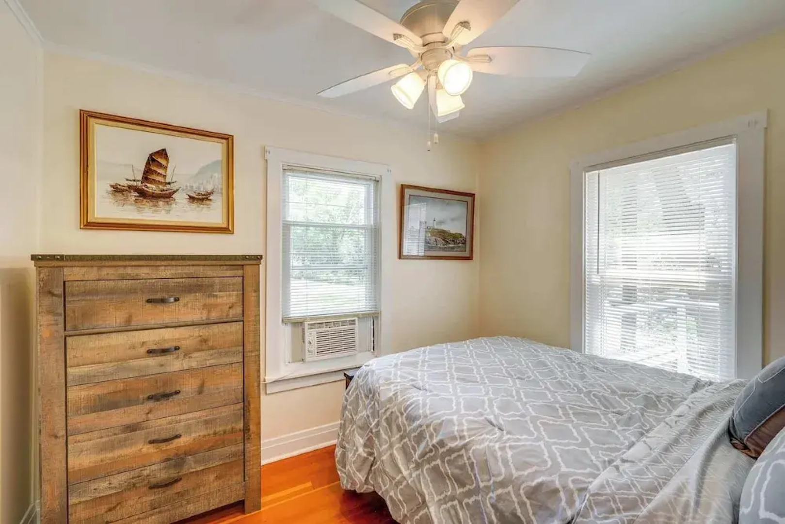 Como Cottage - Stay for 6!