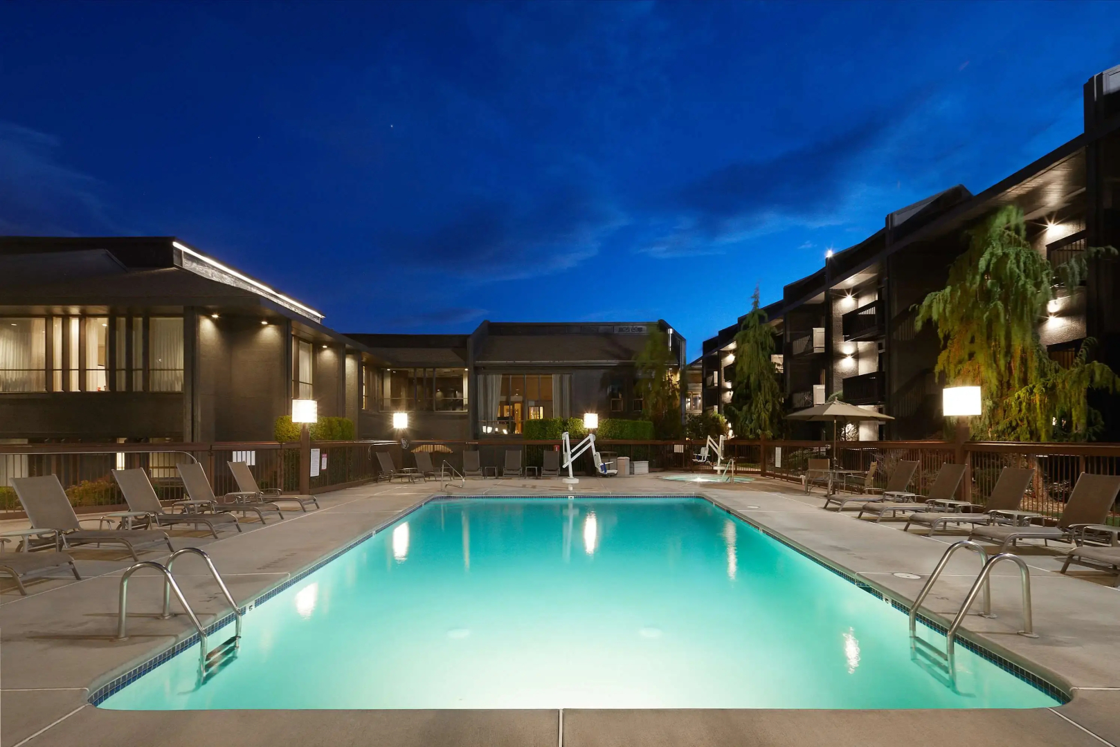 Red Lion Hotel Wenatchee City Center