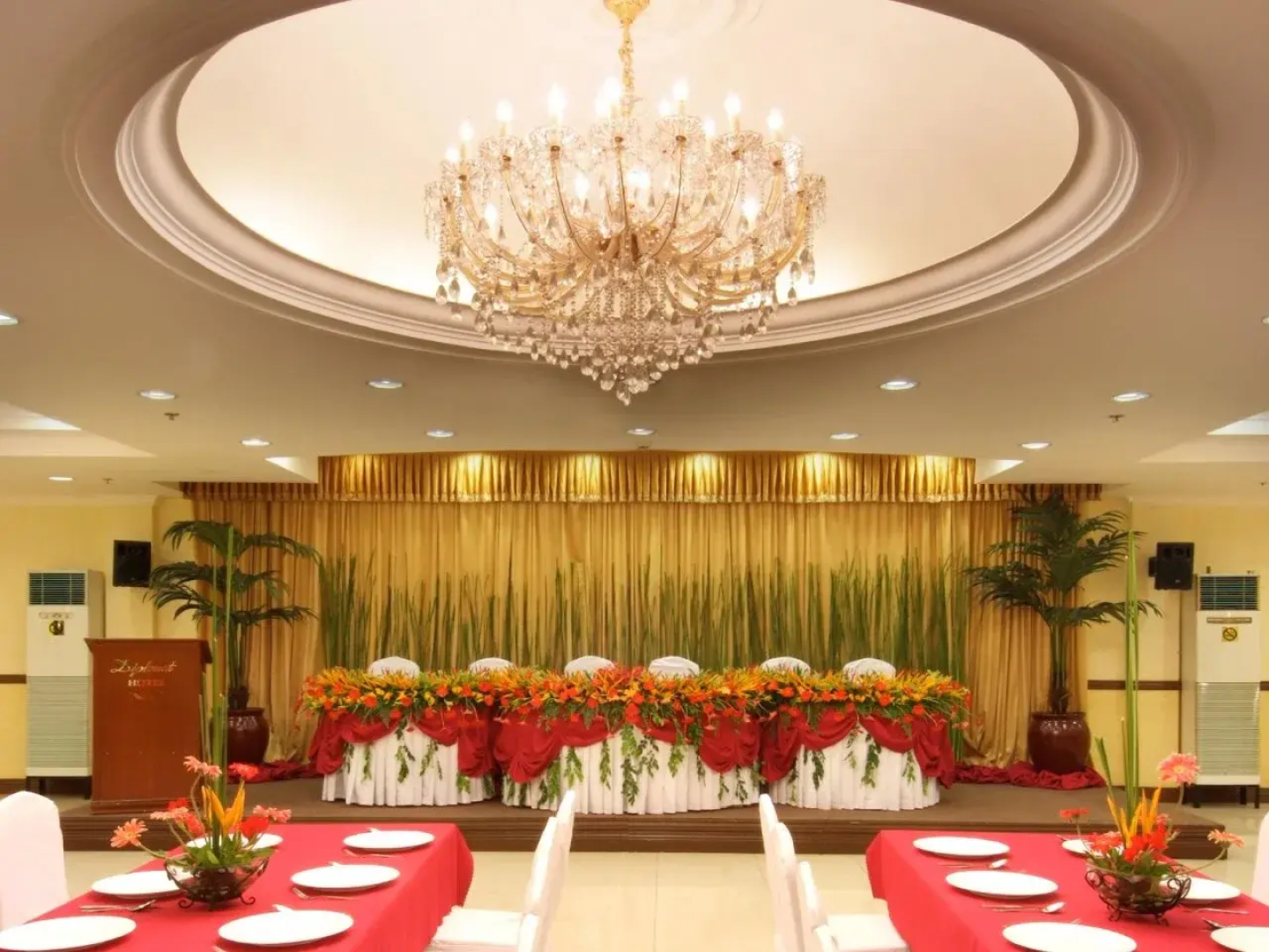 Diplomat Hotel