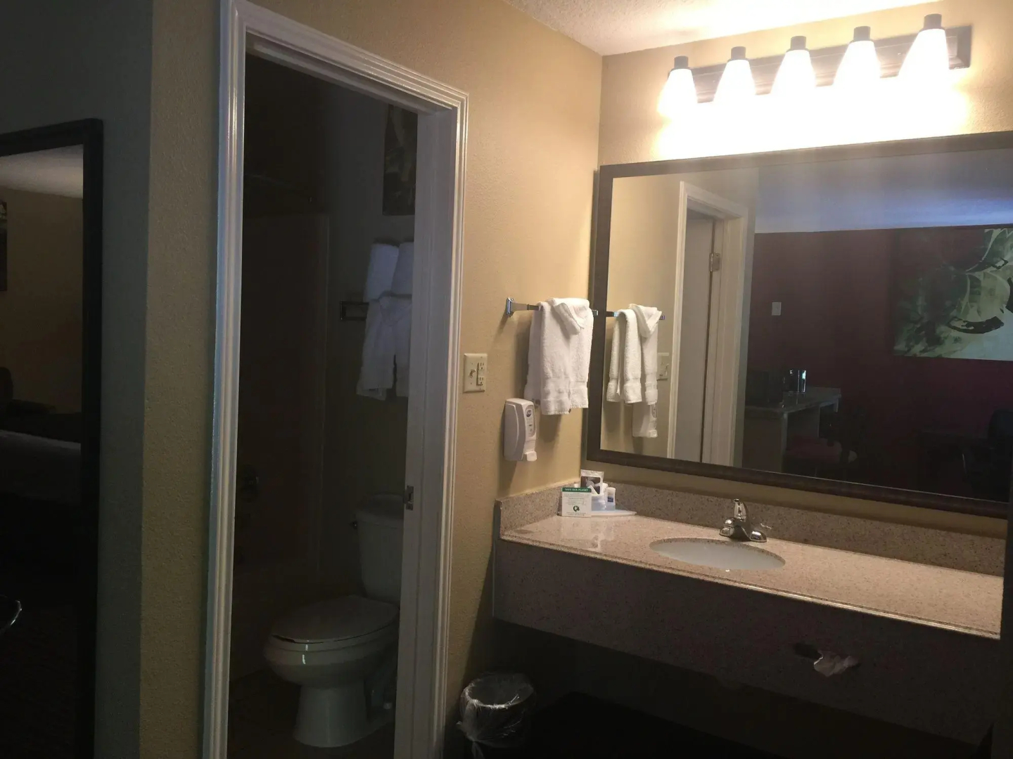 SureStay Plus by Best Western San Antonio Fiesta Inn