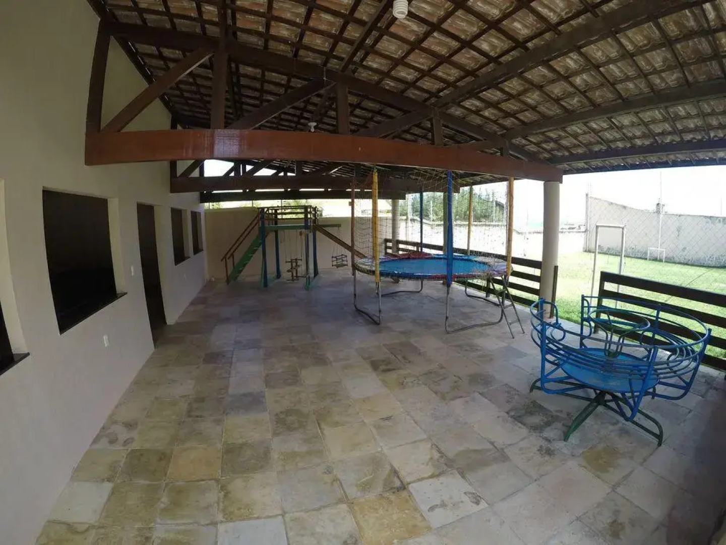 Apto 4 Suites Com ar Para 15 Pessoas