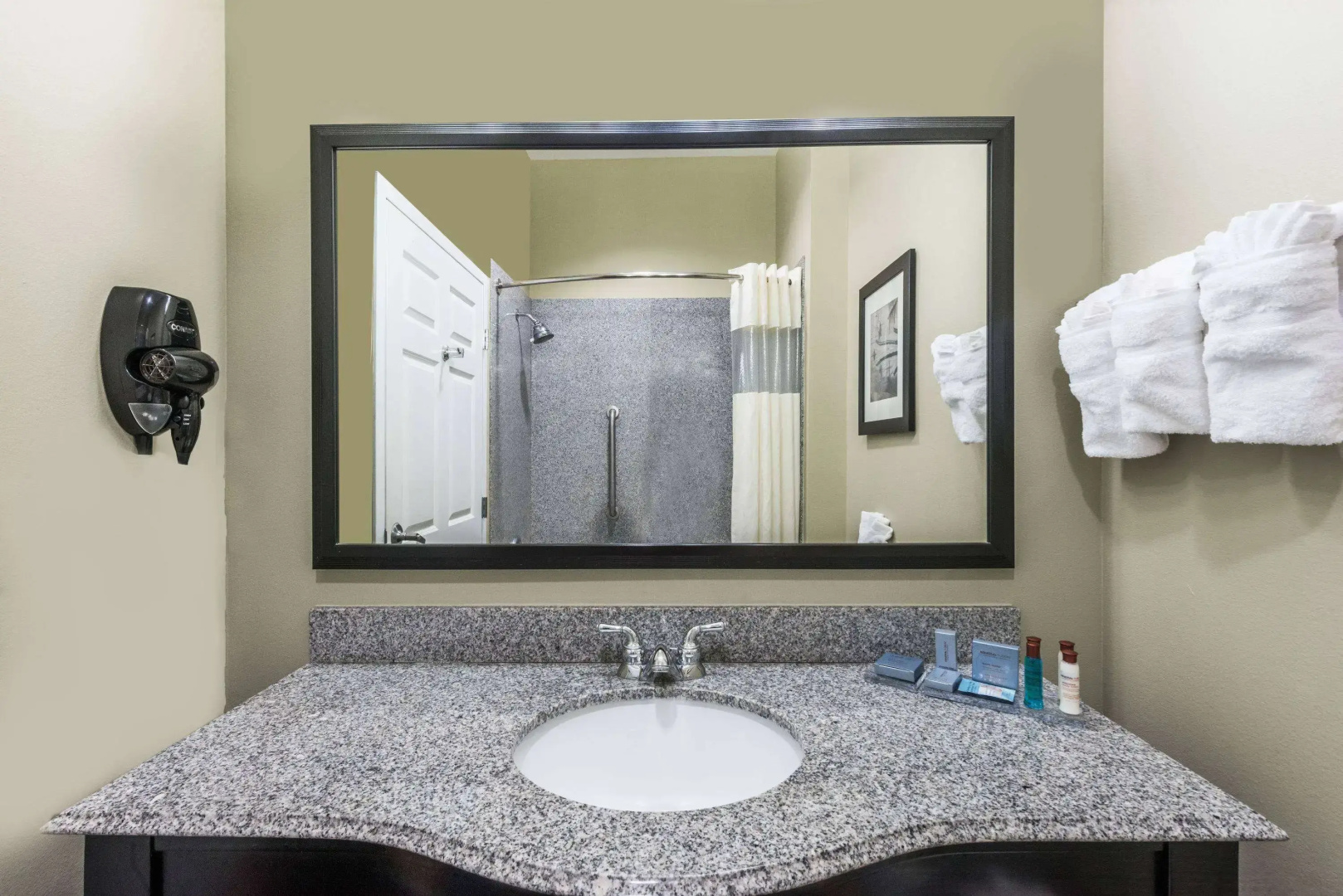 Wingate by Wyndham Lake Charles Casino Area