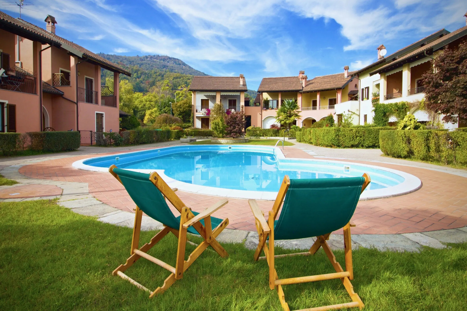 Sunflower Relax Pool and Terrace