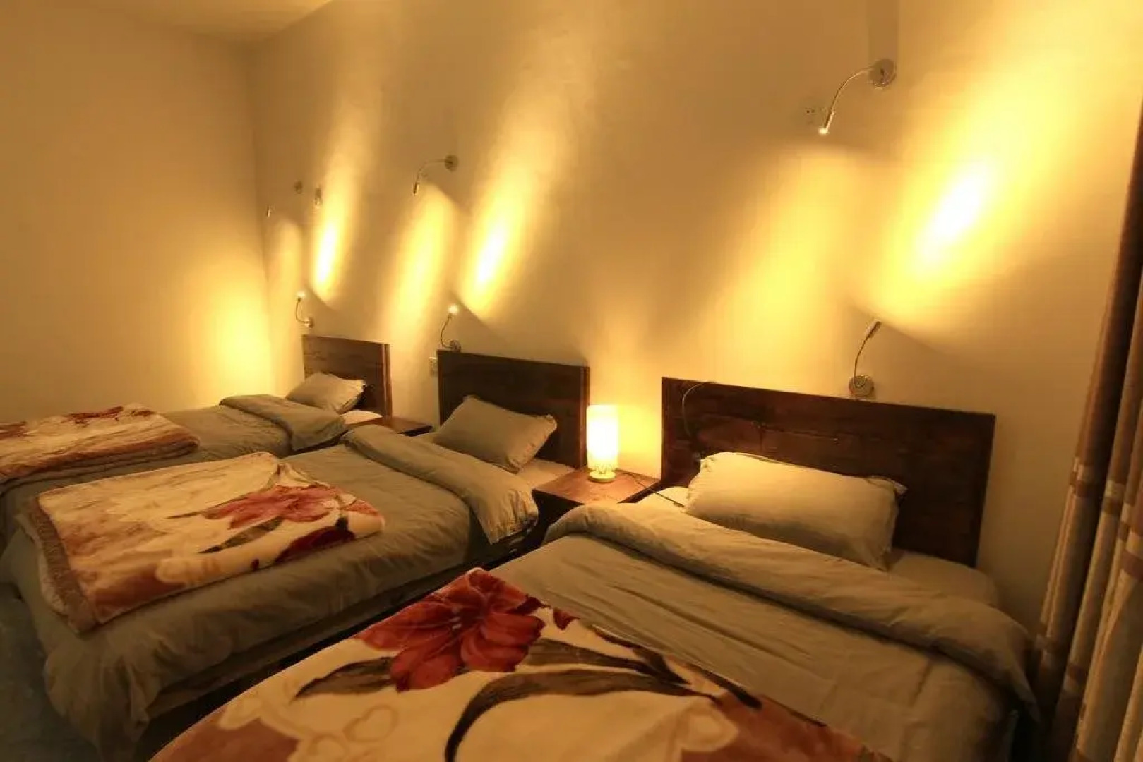 Wind's Whisper Inn Yuanyang