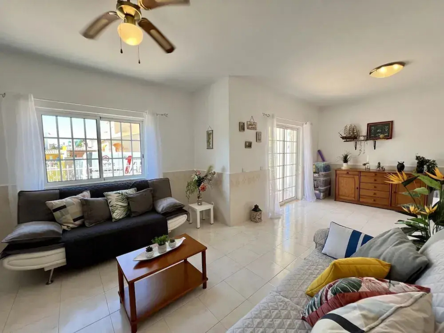 Pêra Stylish Villa With Pool by Homing