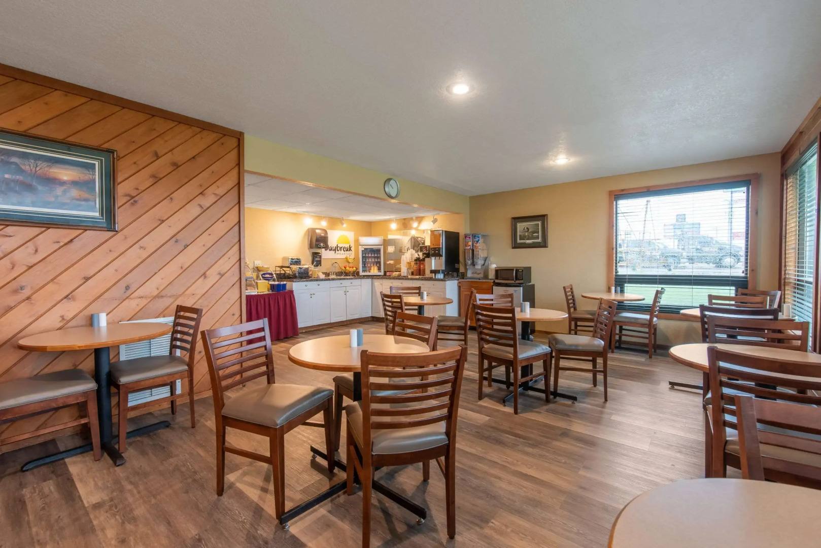 Days Inn by Wyndham Mitchell SD