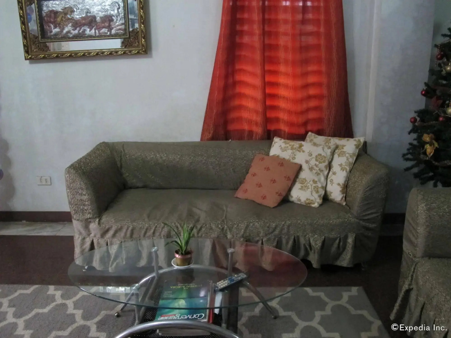 Pere Aristo Guesthouse