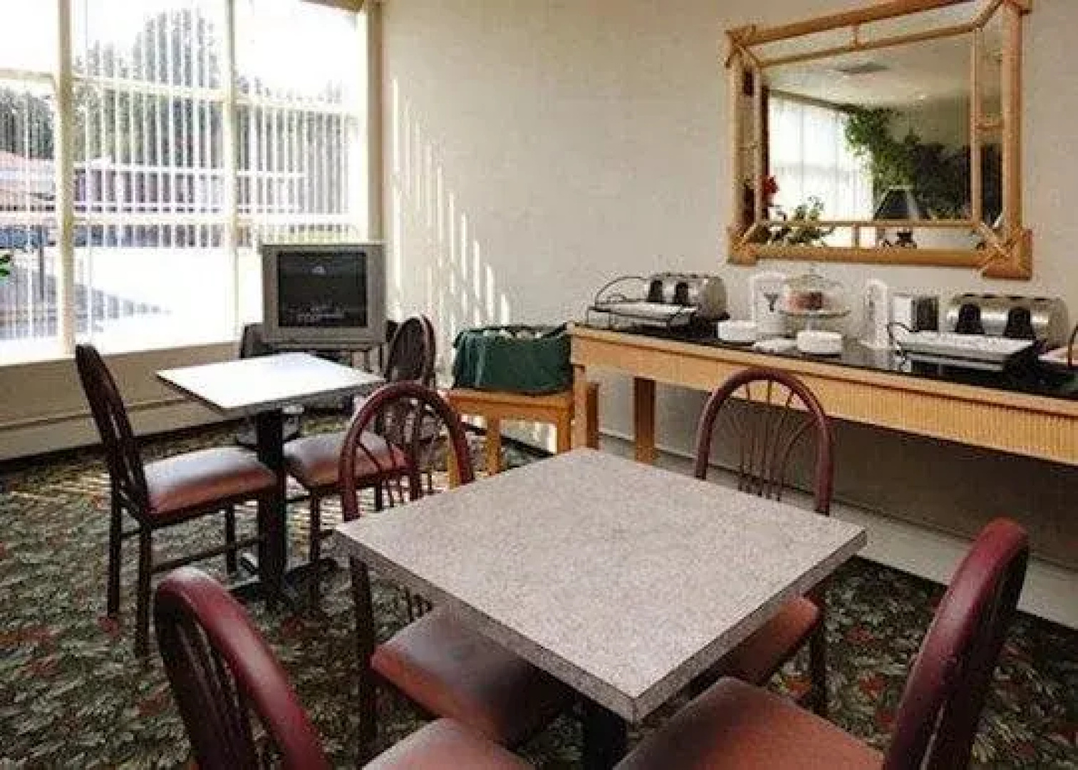 Poughkeepsie Inn