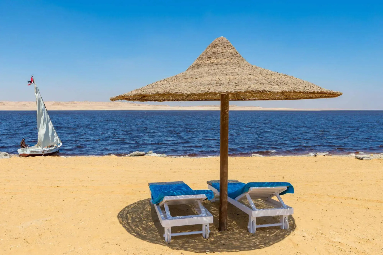 Byoum Lakeside Hotel