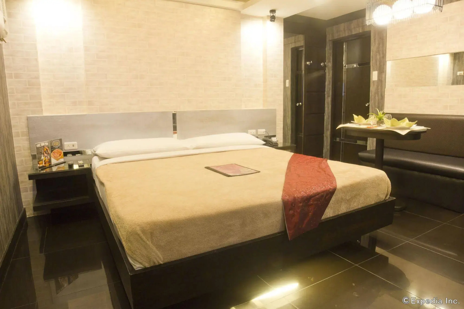 Victoria Court Las Piñas