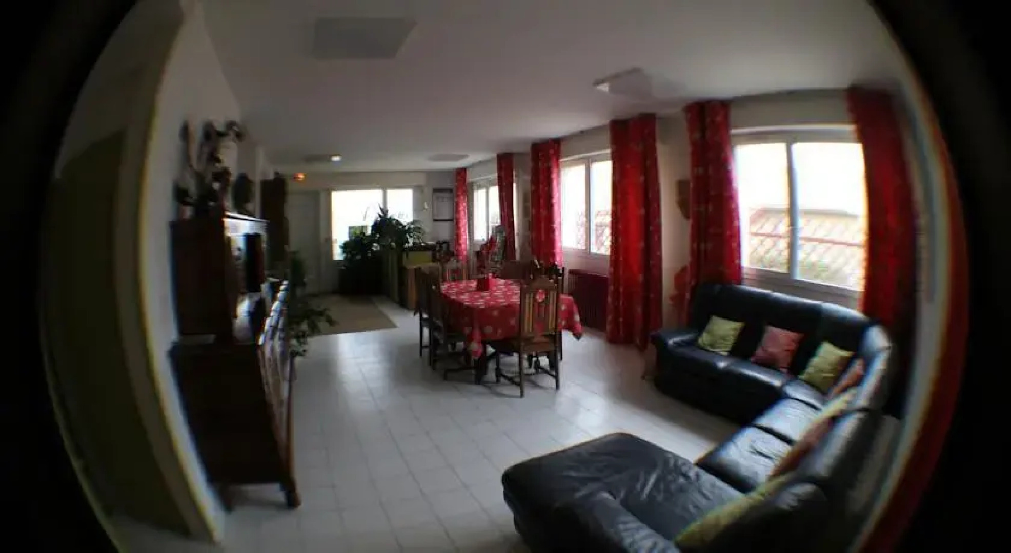 Hotel Bar Restaurant La Pomme de Pin