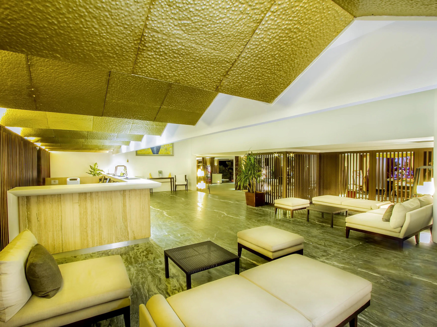 Estrella Hotel & Conference