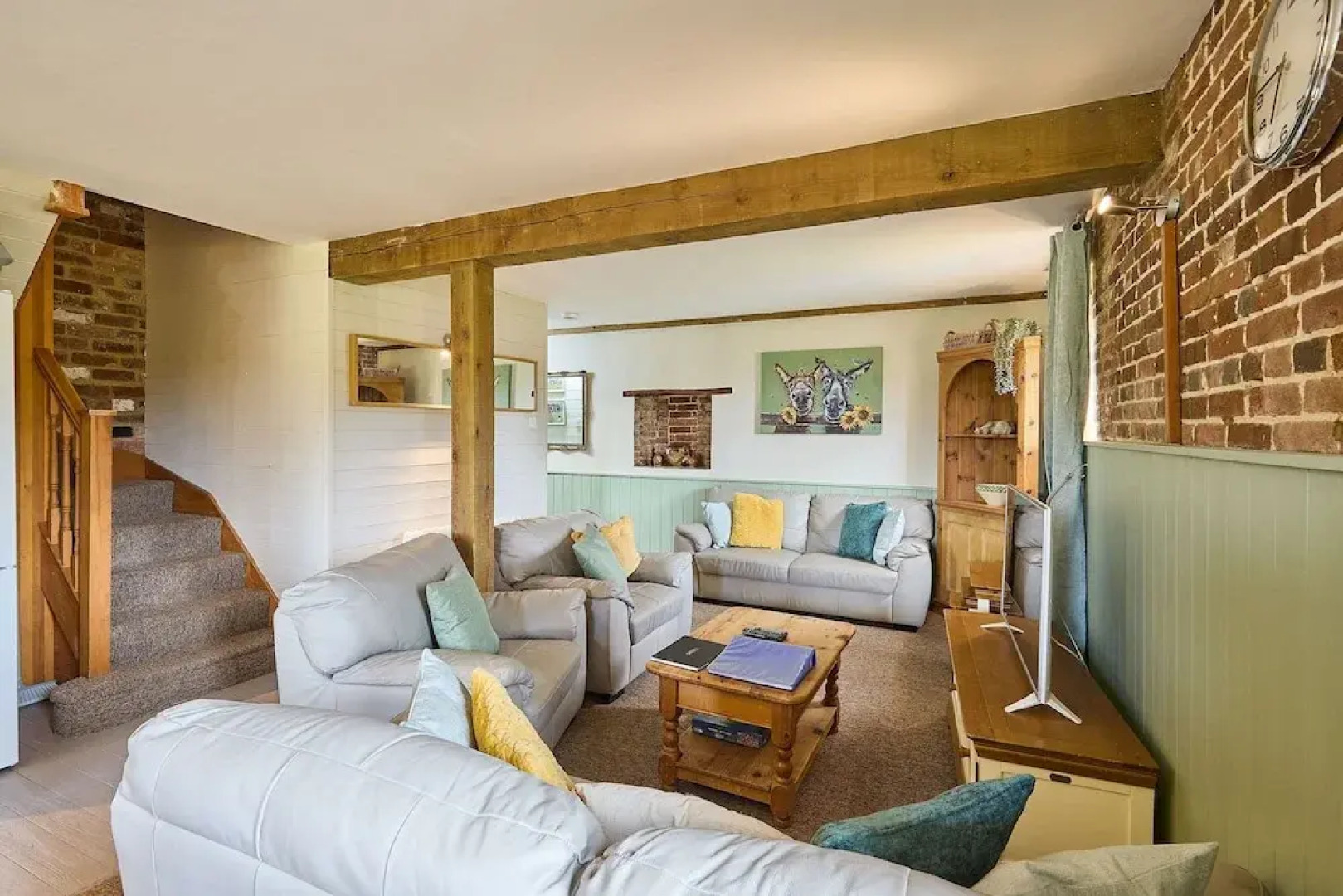 Host Stay Granary Barn