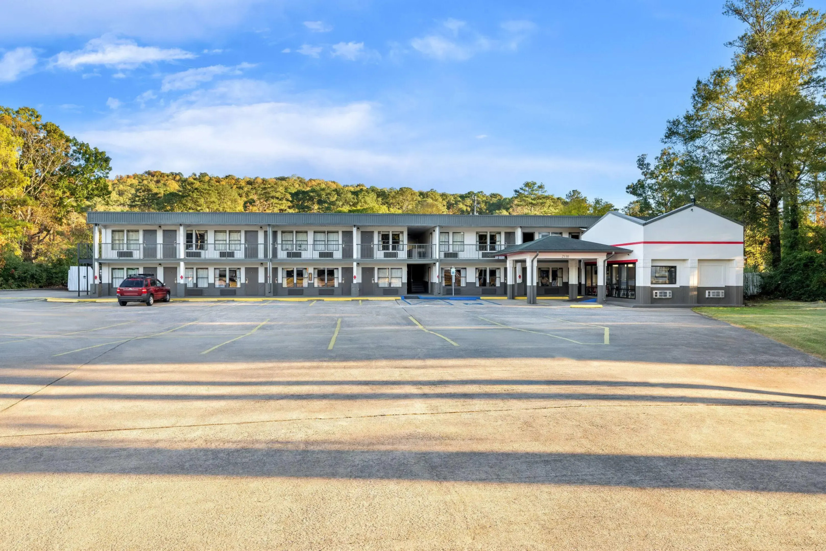 Super 8 by Wyndham Gadsden AL