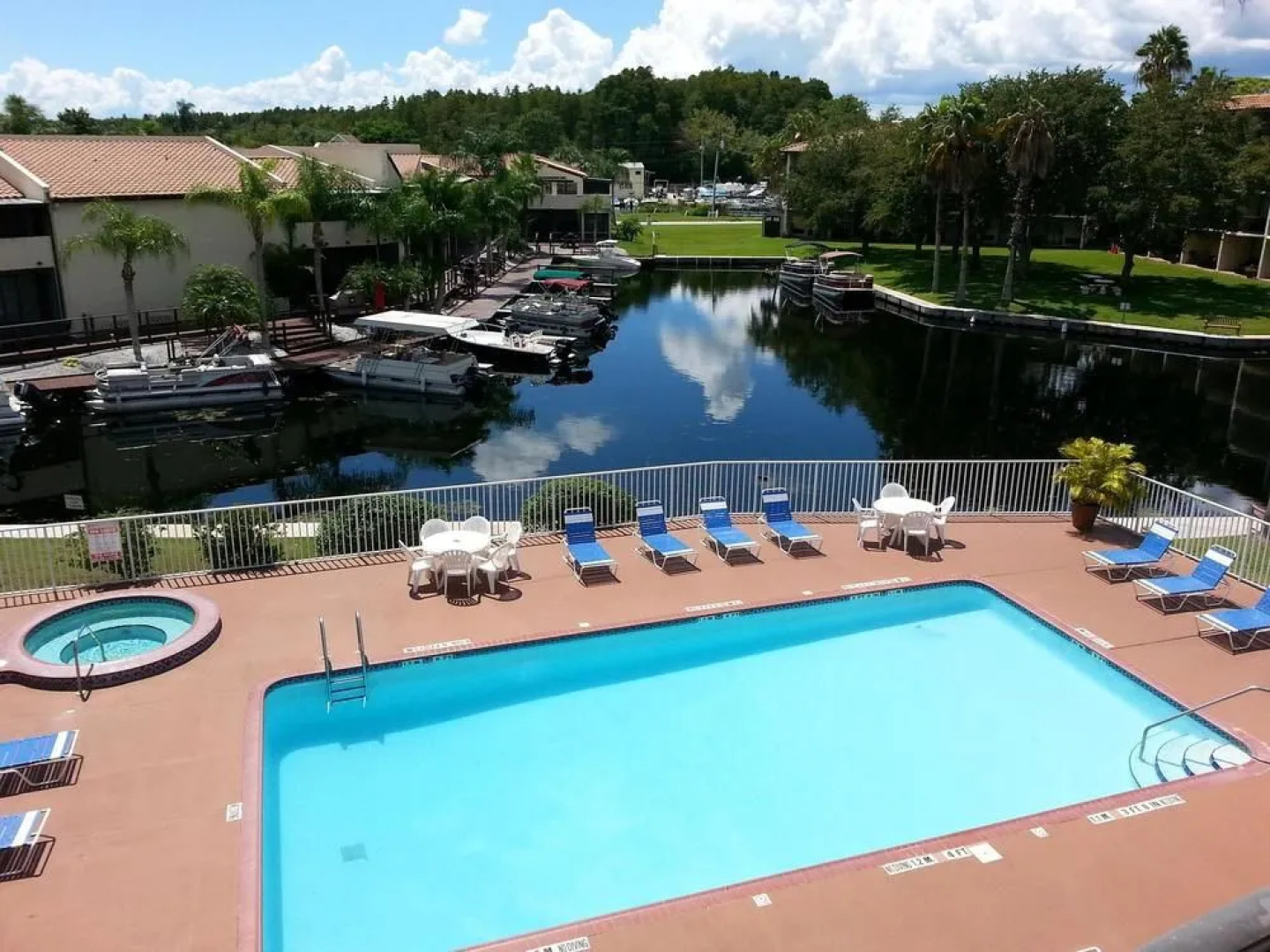 Lake Tarpon Resort