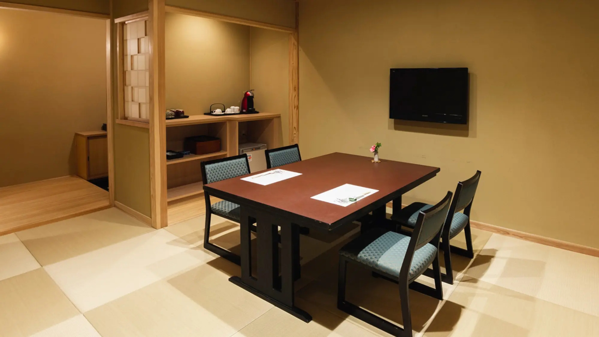 Ureshino Onsen Cha no Kokoro Warakuen