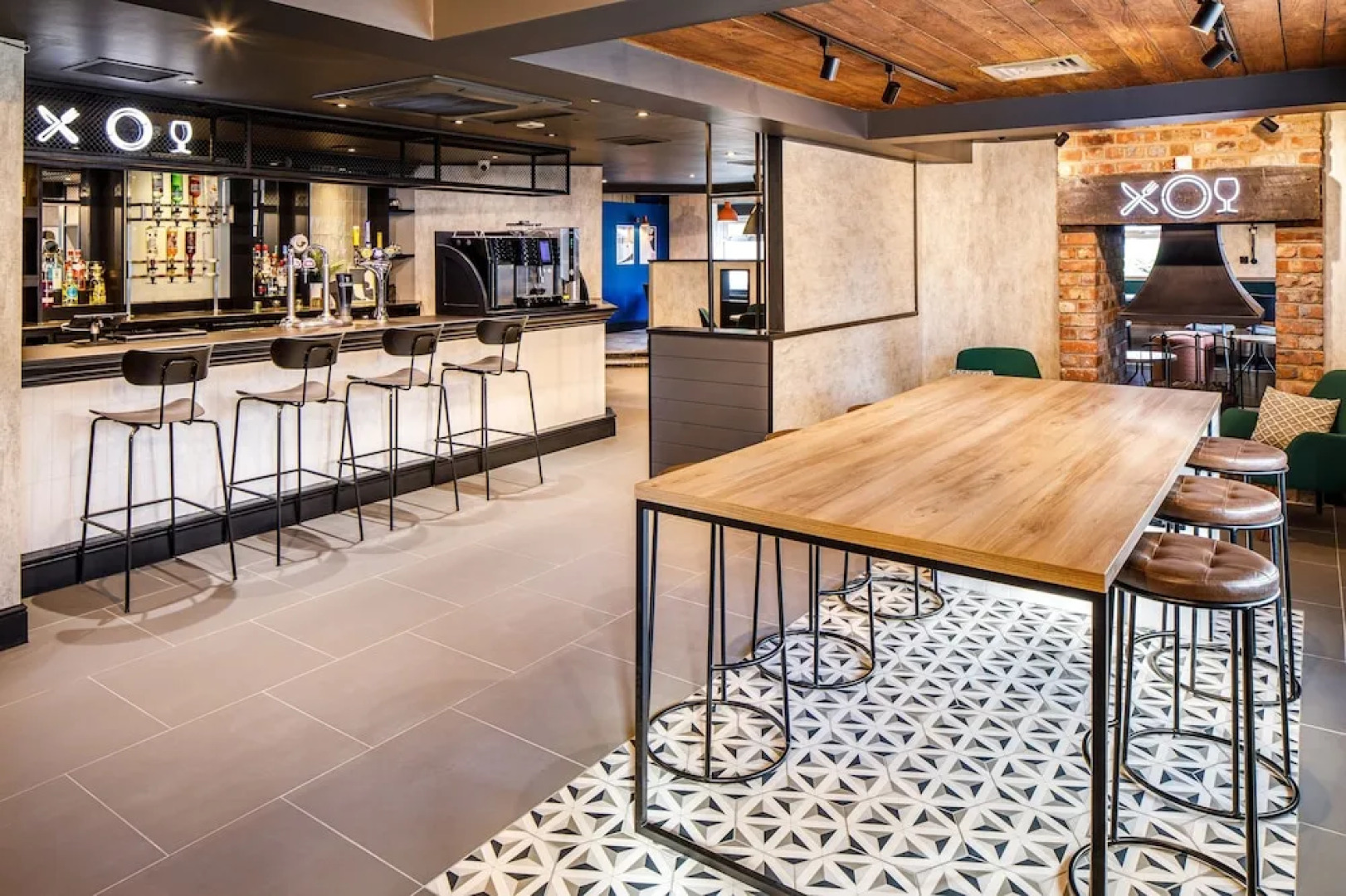 Ibis Wakefield East - Castleford