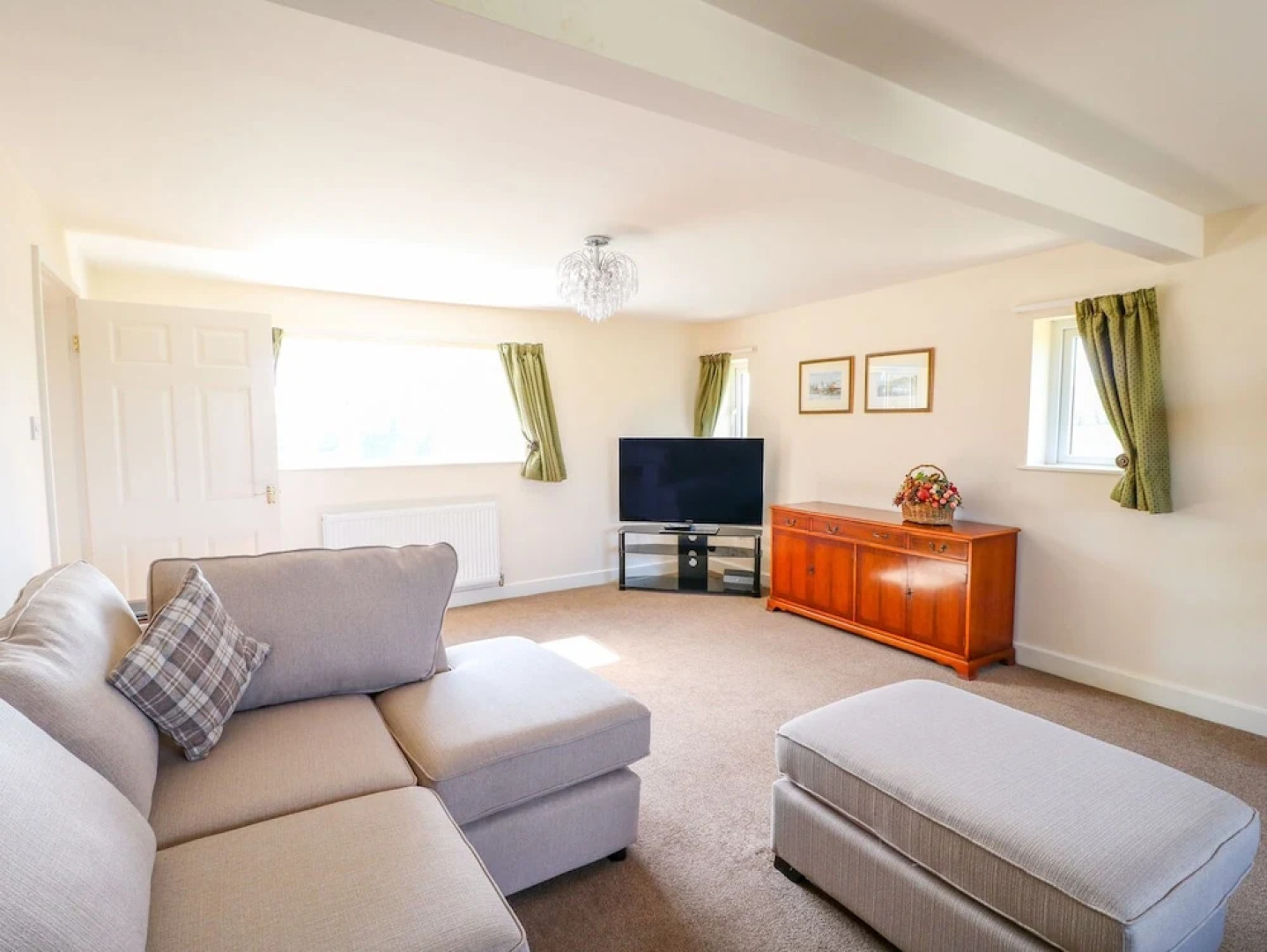 Ardsley Cottage - Longford Hall Farm Holiday Cottages