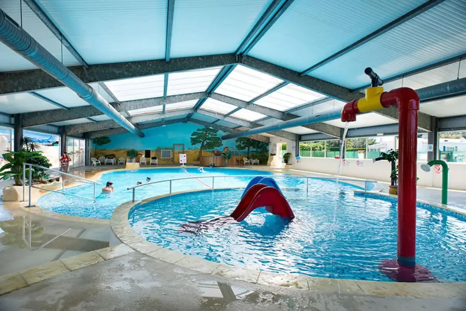 Bungalow With 3 Bedrooms in Les Mathes, With Pool Access and Furnished