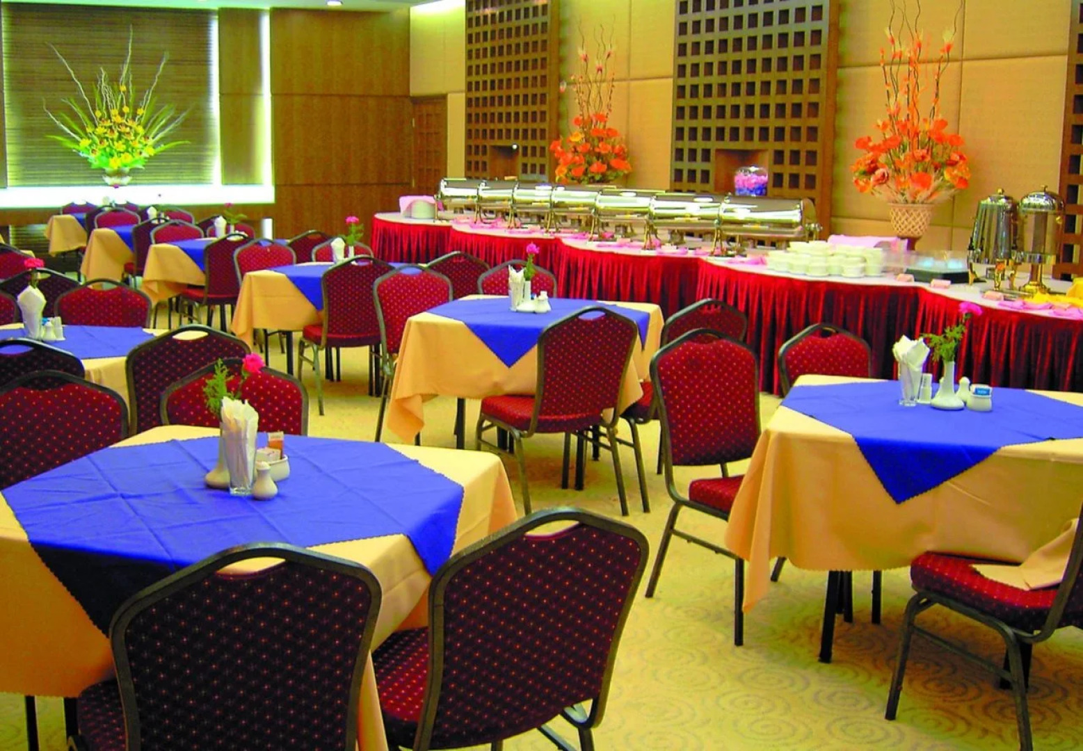 Guangdong Victory Hotel - Free shuttle bus to exhibition center during Canton Fair