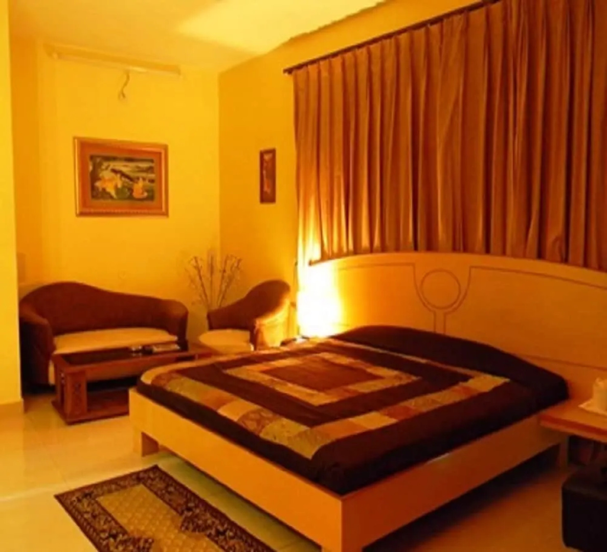 Hotel Center Point