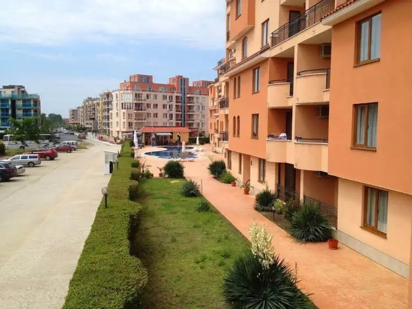 Nicol Apartment in Hermes Complex