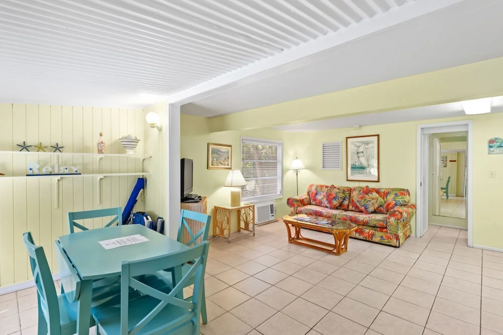 THE Palmview AND Sandpiper Inns