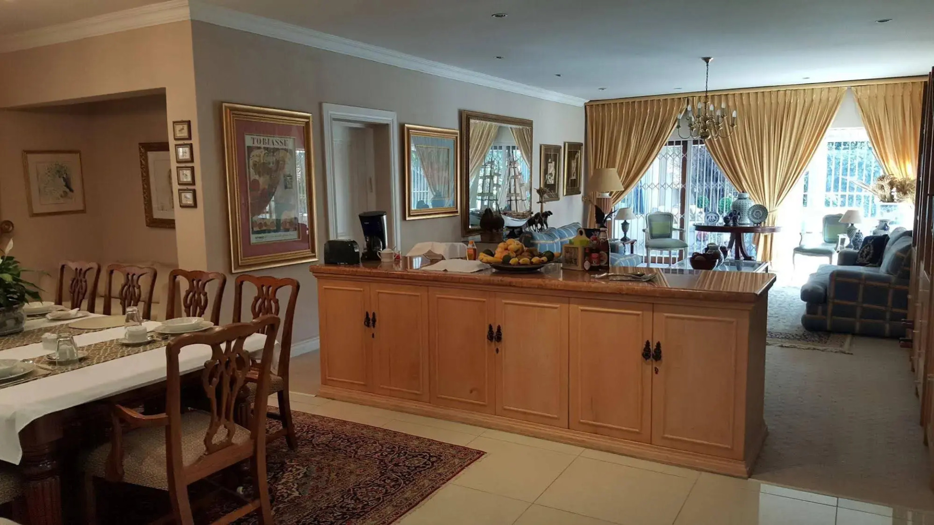 Bed and Breakfast on Melrose