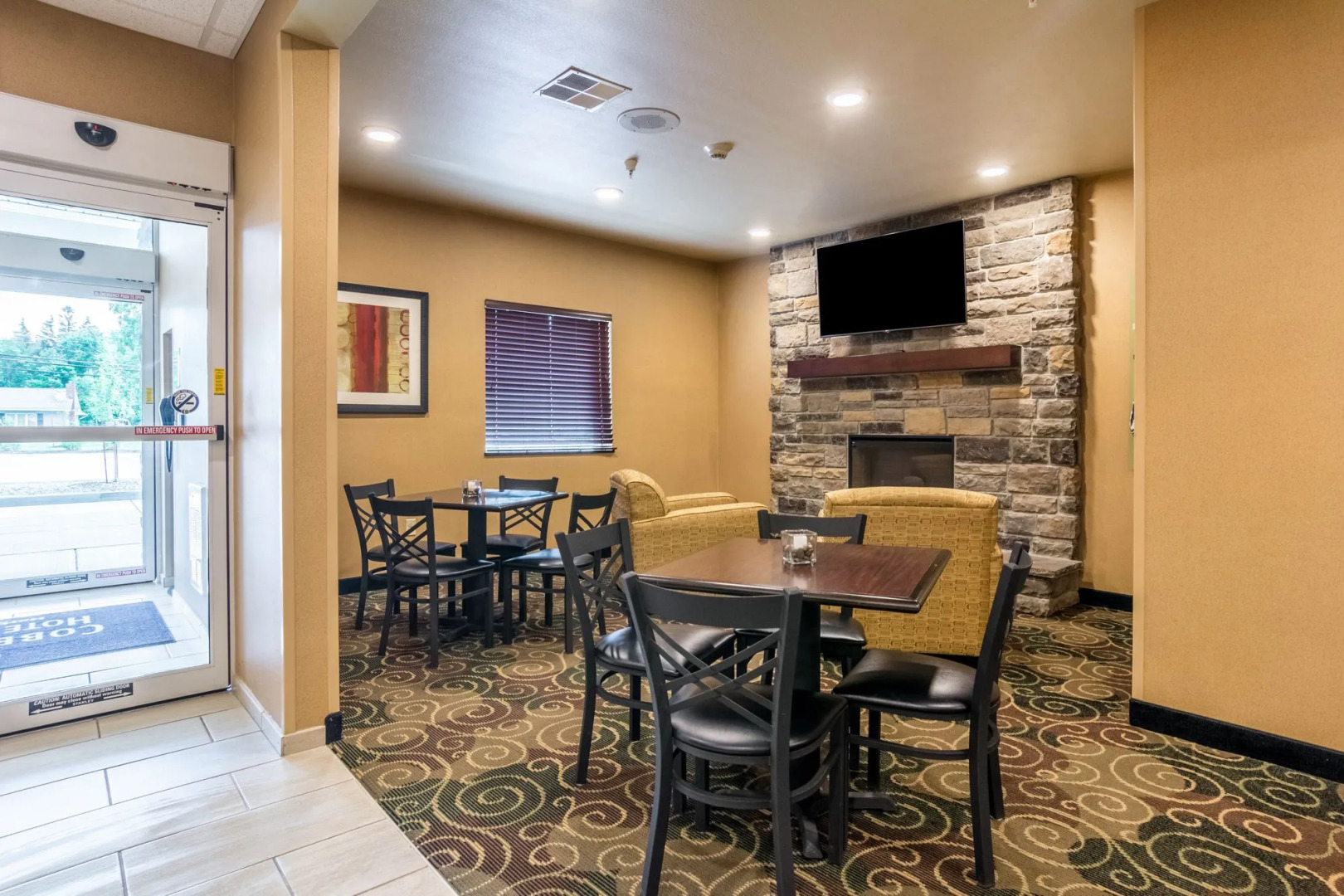 Cobblestone Hotel & Suites - Harborcreek