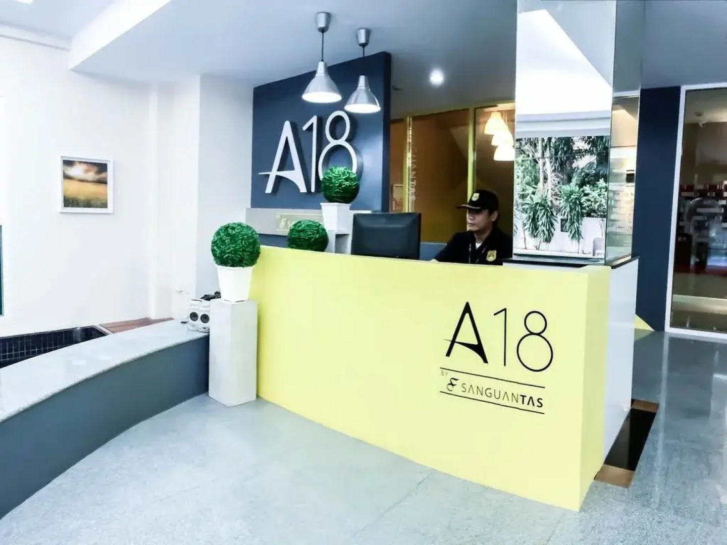 A18 Apartment
