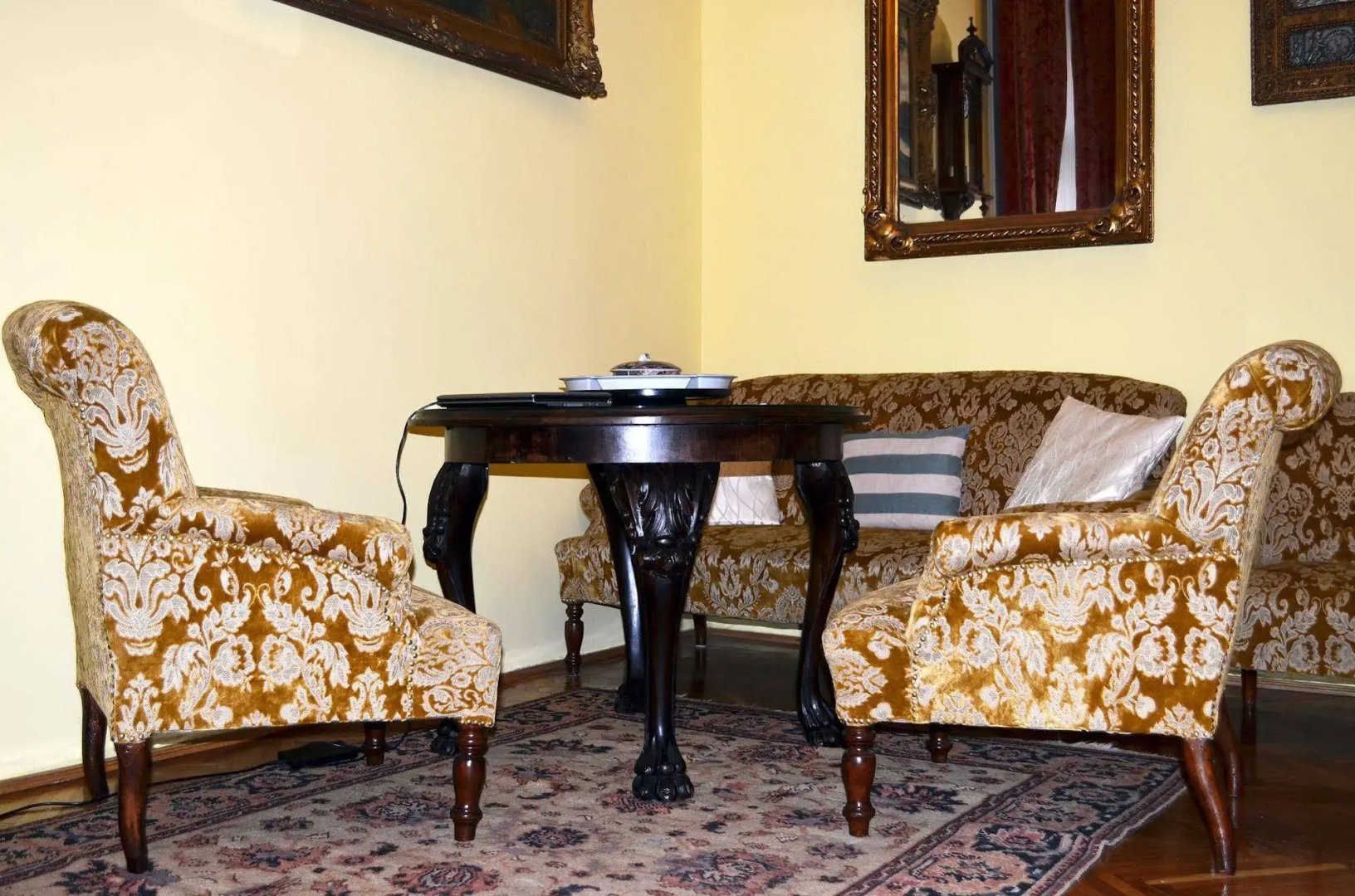 Central Boulevard Apartment