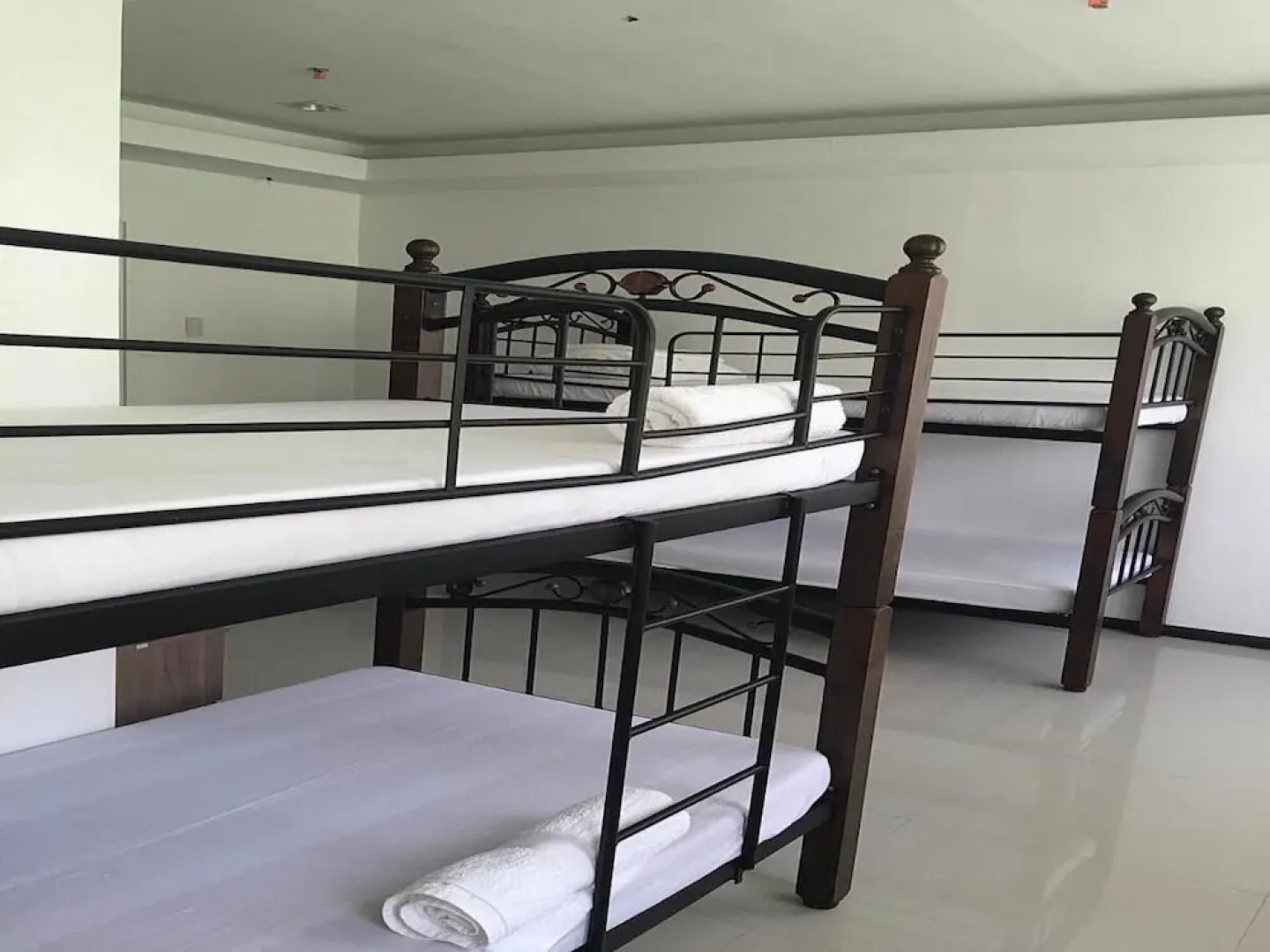 OYO 921 Sorrento Hotel And Resort